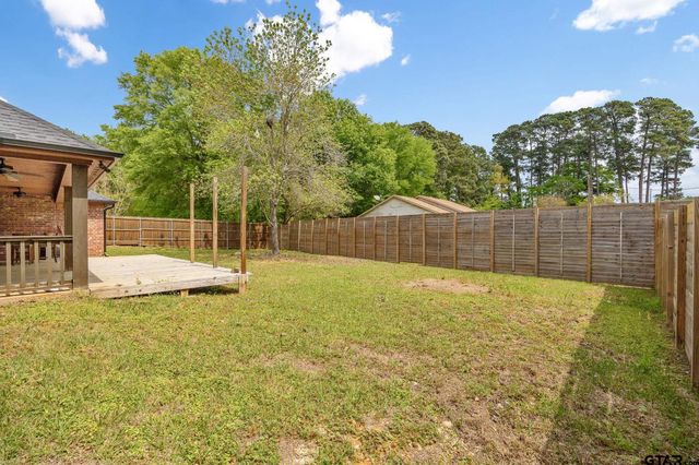 710 Willowood St., Longview, TX 75604