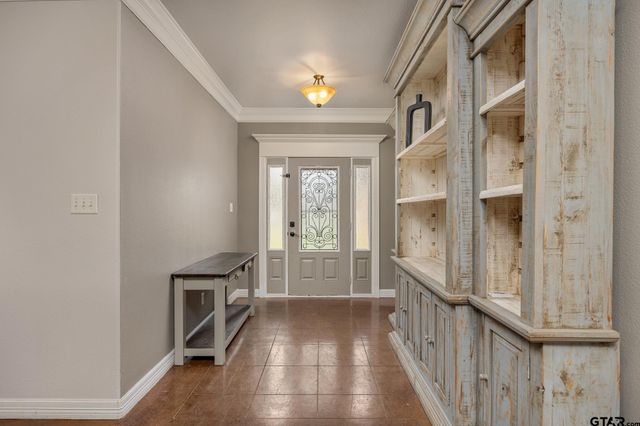 710 Willowood St., Longview, TX 75604