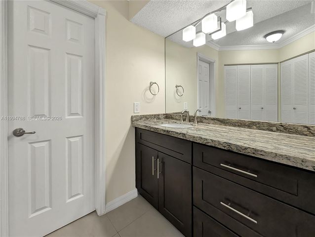 10501 W Broward Blvd 408, Plantation, FL 33324