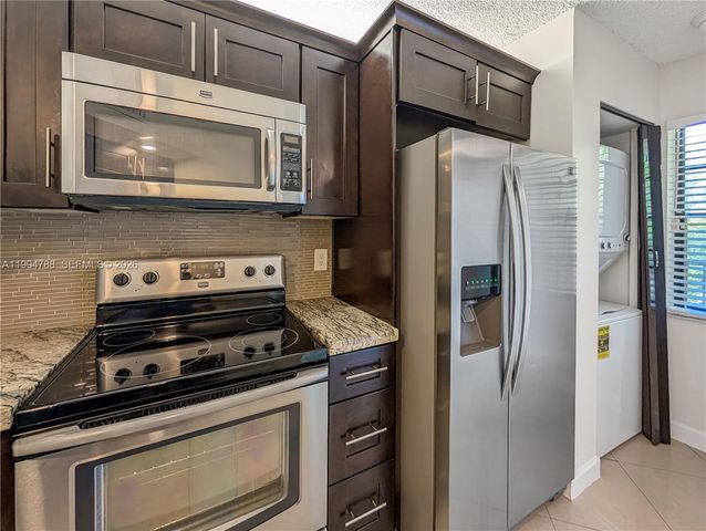 10501 W Broward Blvd 408, Plantation, FL 33324