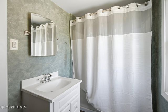 123 W Church Street, Milltown, NJ 08850