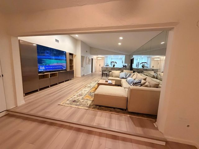 24 WESTGATE Lane 24A, Boynton Beach, FL 33436