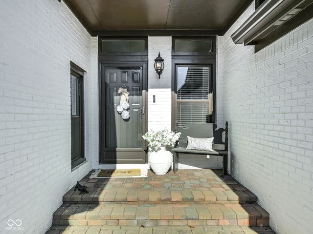 8888 Pine Tree Boulevard, Indianapolis, IN 46256