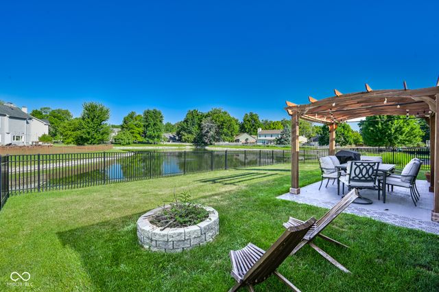 8888 Pine Tree Boulevard, Indianapolis, IN 46256