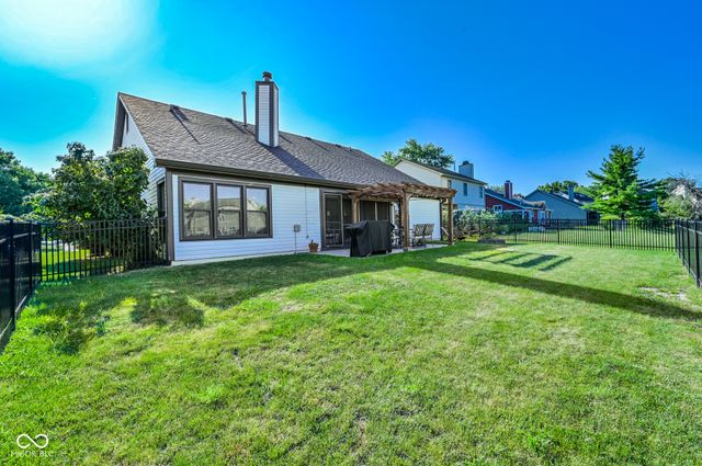 8888 Pine Tree Boulevard, Indianapolis, IN 46256