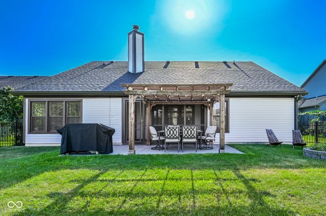 8888 Pine Tree Boulevard, Indianapolis, IN 46256