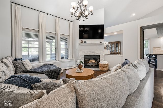 8888 Pine Tree Boulevard, Indianapolis, IN 46256