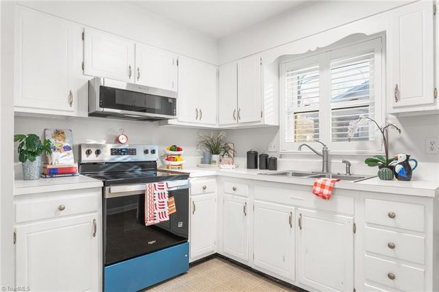 1305 Lashley Park Drive, Gibsonville, NC 27249