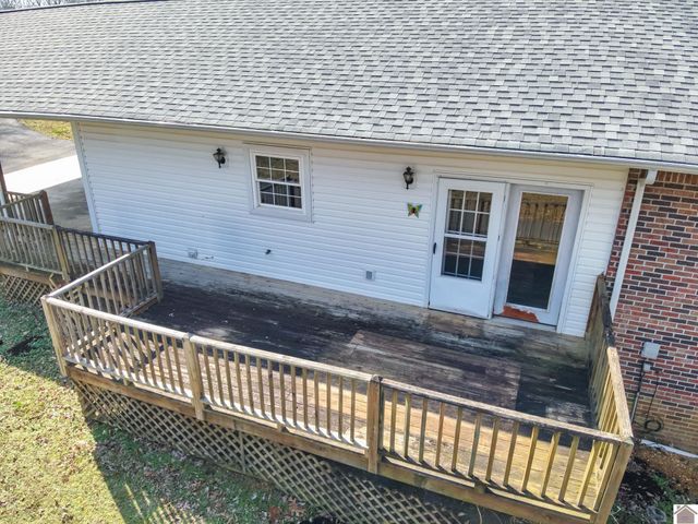 9721 US Hwy 68 E, Benton, KY 42025