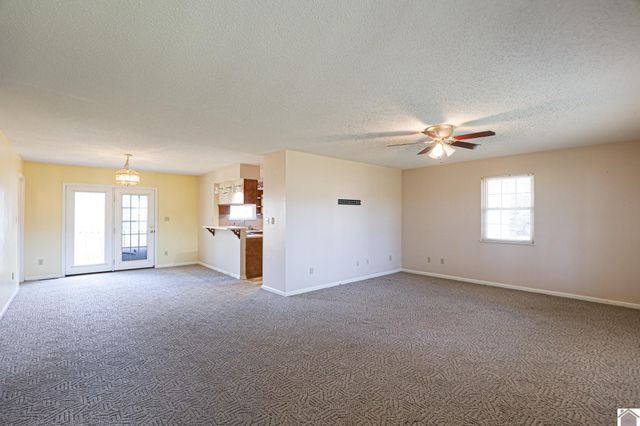 9721 US Hwy 68 E, Benton, KY 42025