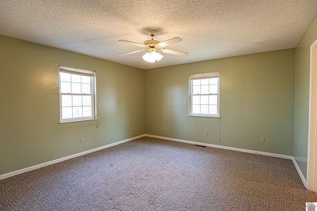 9721 US Hwy 68 E, Benton, KY 42025