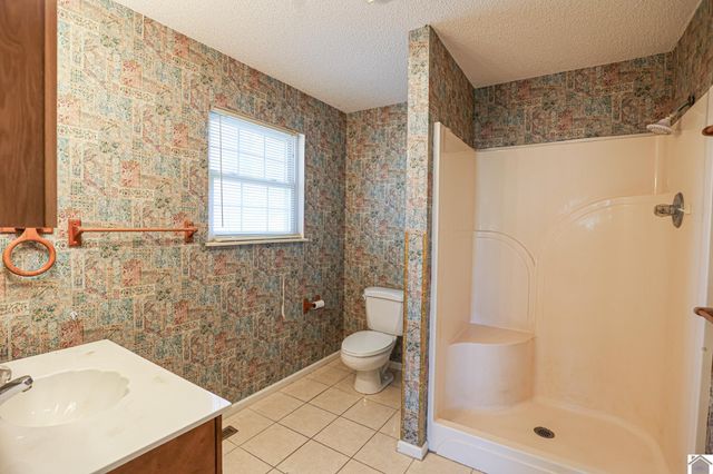 9721 US Hwy 68 E, Benton, KY 42025