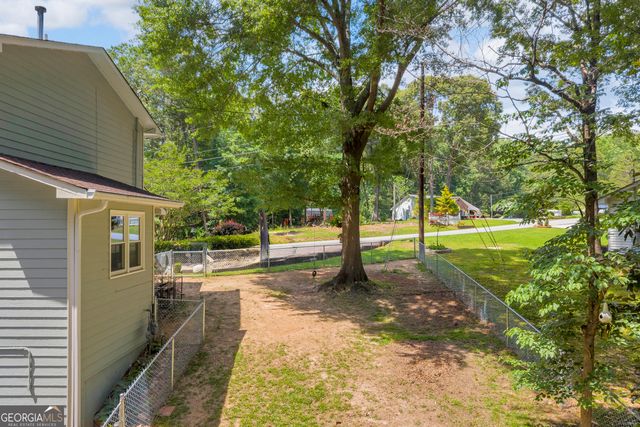 213 Hidden Lakes Drive, Toccoa, GA 30577