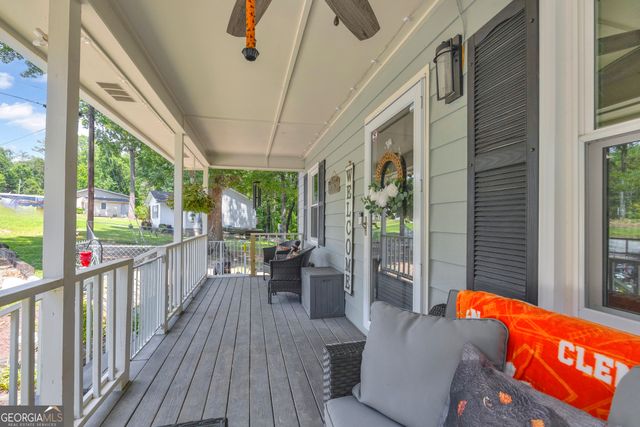 213 Hidden Lakes Drive, Toccoa, GA 30577