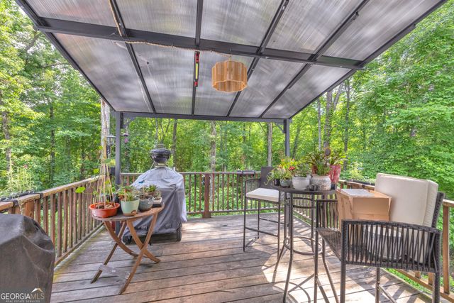 213 Hidden Lakes Drive, Toccoa, GA 30577