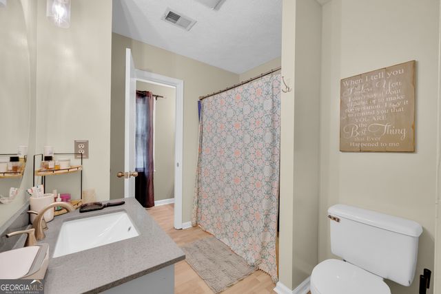 213 Hidden Lakes Drive, Toccoa, GA 30577
