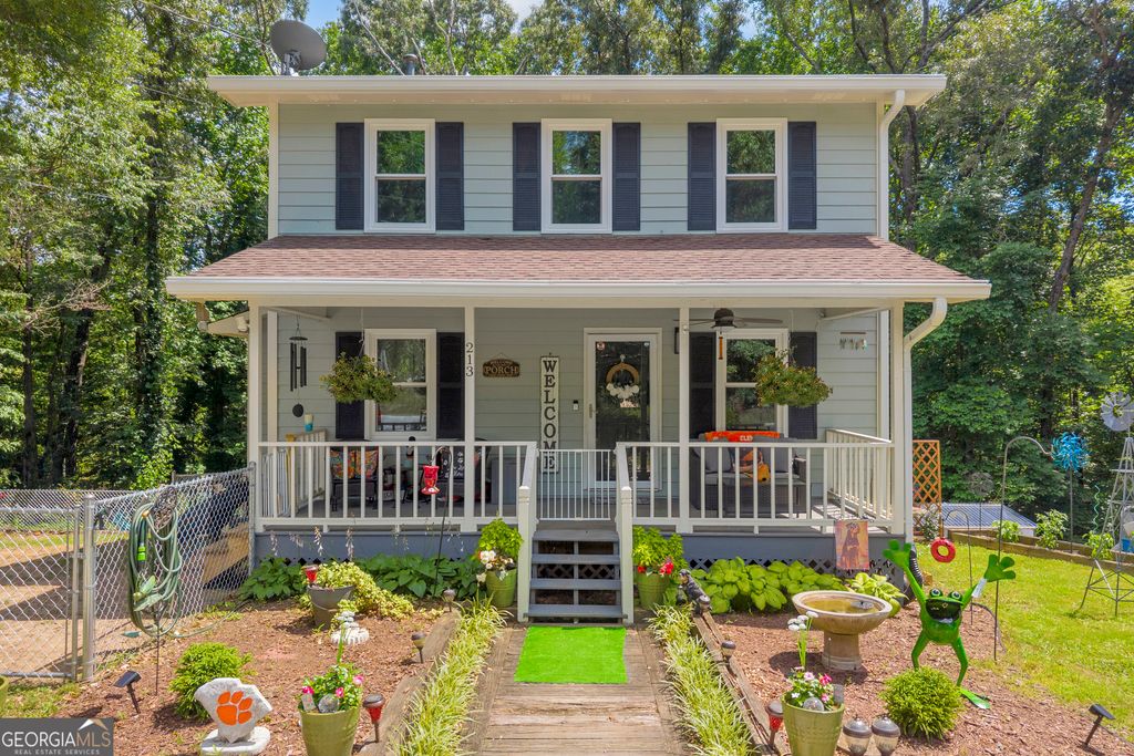 213 Hidden Lakes Drive, Toccoa, GA 30577
