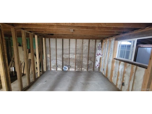 420 E 2nd St, Julesburg, CO 80737