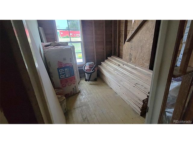 420 E 2nd St, Julesburg, CO 80737