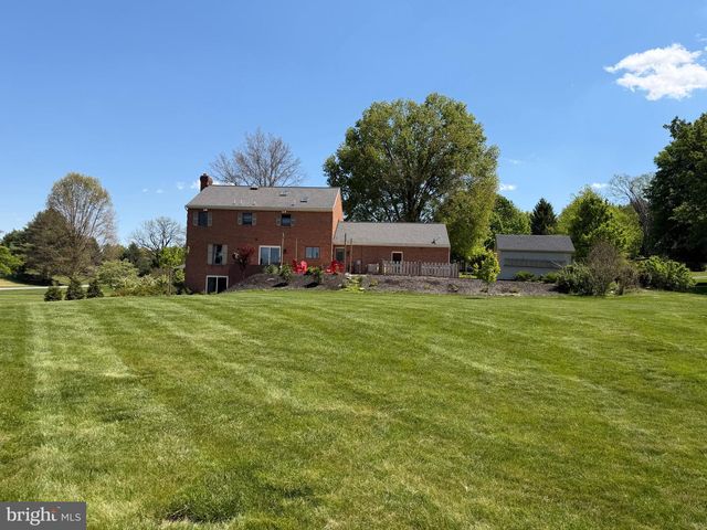 4 APACHE CIR, Conestoga, PA 17516