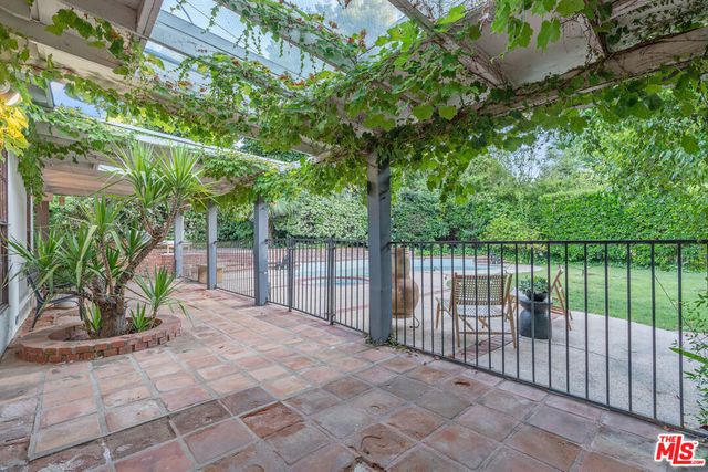 4835 Corbin Avenue, Tarzana, CA 91356