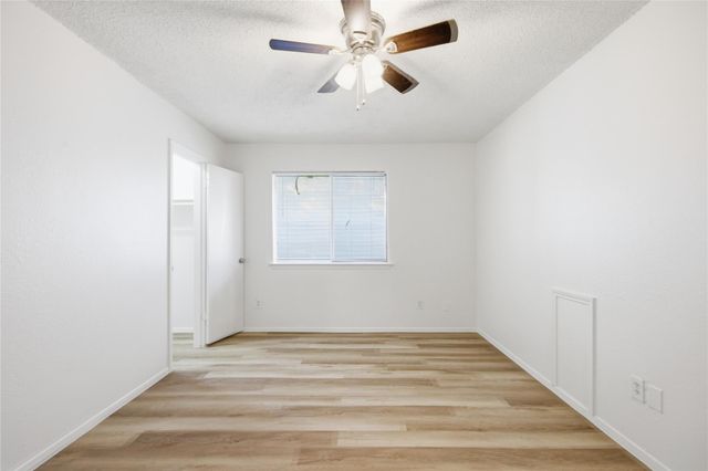 2412 Burleson CT A, Austin, TX 78741