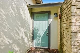 2412 Burleson CT A, Austin, TX 78741