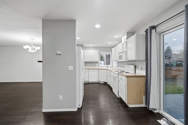 10807 Tucannon Court, Yelm, WA 98597