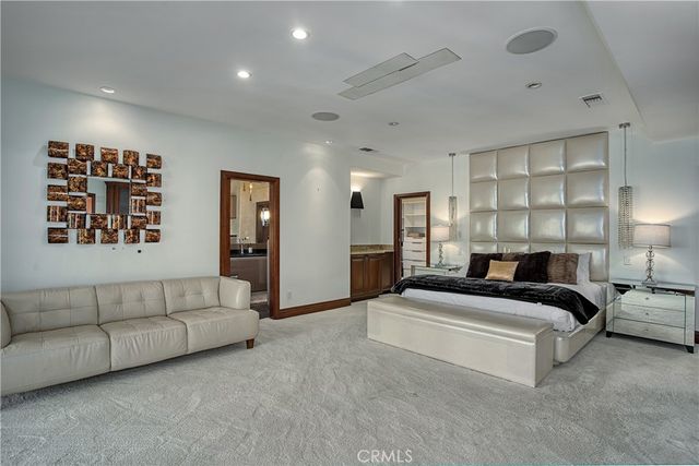 4760 Corbin Avenue, Tarzana, CA 91356