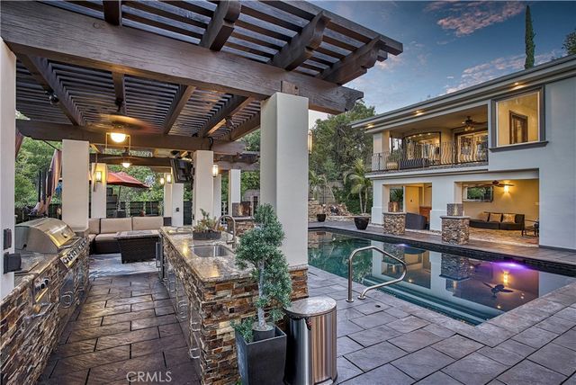 4760 Corbin Avenue, Tarzana, CA 91356