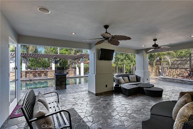 4760 Corbin Avenue, Tarzana, CA 91356