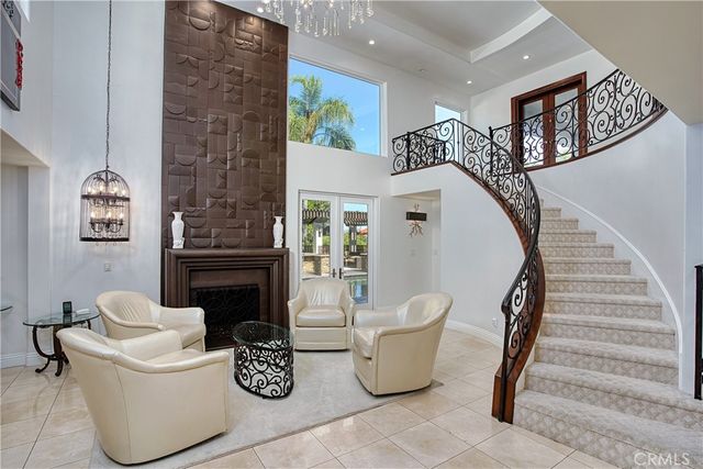 4760 Corbin Avenue, Tarzana, CA 91356
