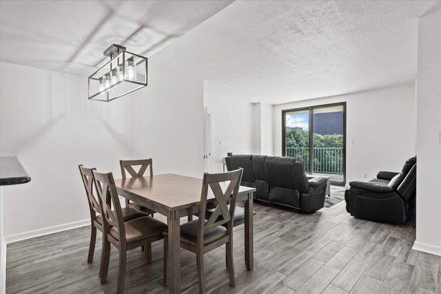 300 S Duval St Unit 602, Tallahassee, FL 32301