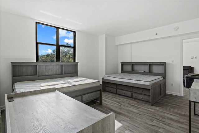 300 S Duval St Unit 602, Tallahassee, FL 32301