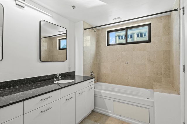 300 S Duval St Unit 602, Tallahassee, FL 32301