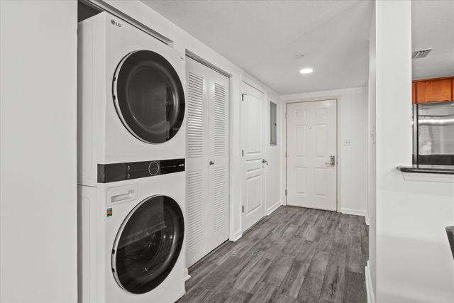 300 S Duval St Unit 602, Tallahassee, FL 32301