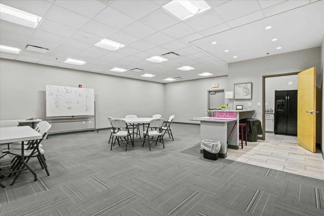 300 S Duval St Unit 602, Tallahassee, FL 32301