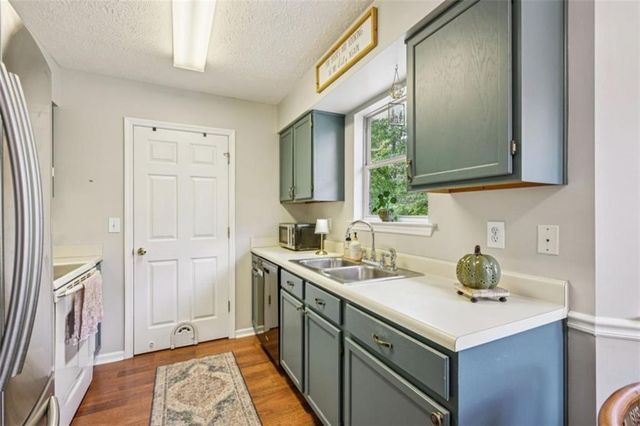 296 Mcintosh Trail, Sharpsburg, GA 30277