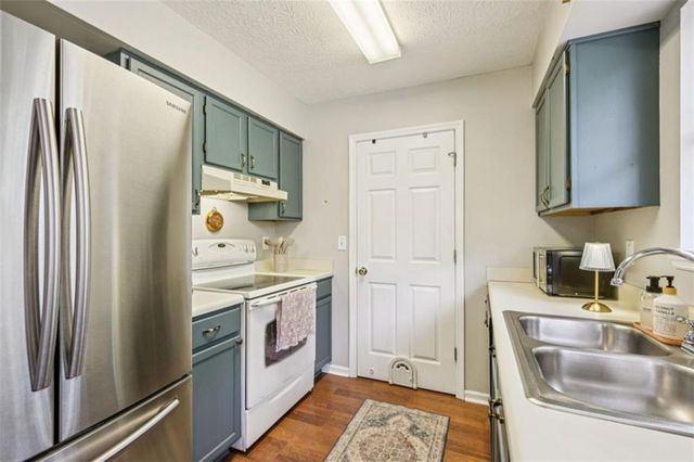 296 Mcintosh Trail, Sharpsburg, GA 30277