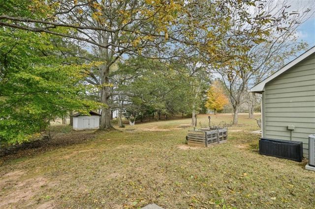 296 Mcintosh Trail, Sharpsburg, GA 30277