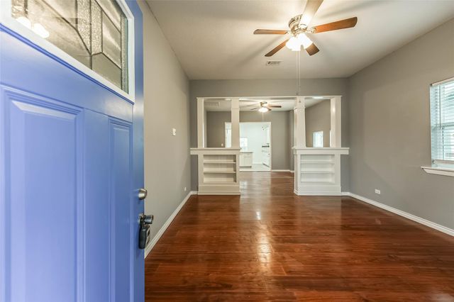 212 Clifton Street, Houston, TX 77011
