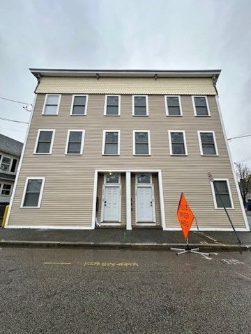 126 Felton St 2, Waltham, MA 02453