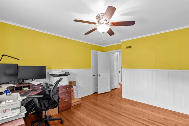 2735 Scott Street, Davenport, IA 50803