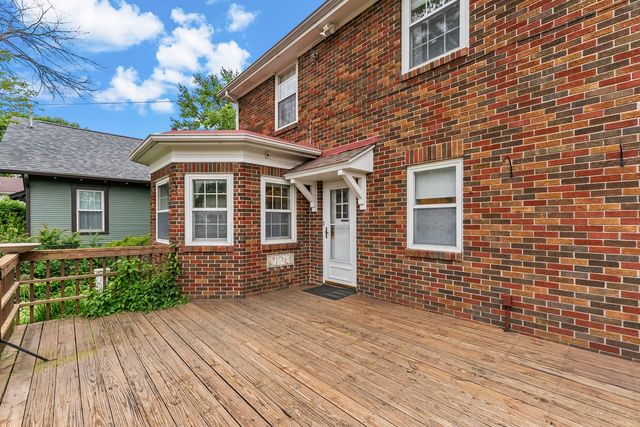 2735 Scott Street, Davenport, IA 50803