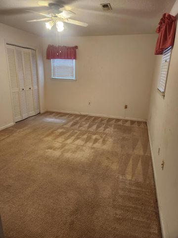 7715 Ovaldale Drive, North Charleston, SC 29418