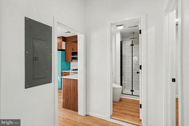 3033 BARCLAY ST, Baltimore, MD 21218