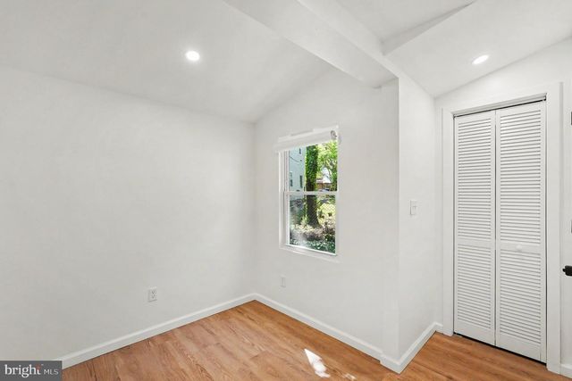 3033 BARCLAY ST, Baltimore, MD 21218