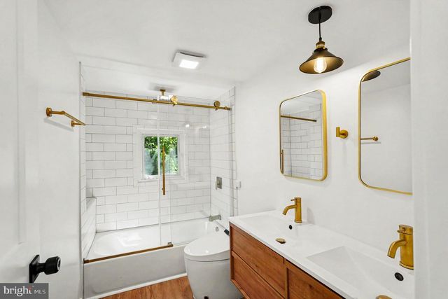 3033 BARCLAY ST, Baltimore, MD 21218