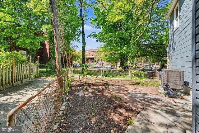 3033 BARCLAY ST, Baltimore, MD 21218