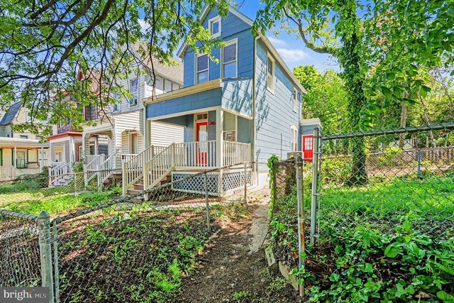 3033 BARCLAY ST, Baltimore, MD 21218